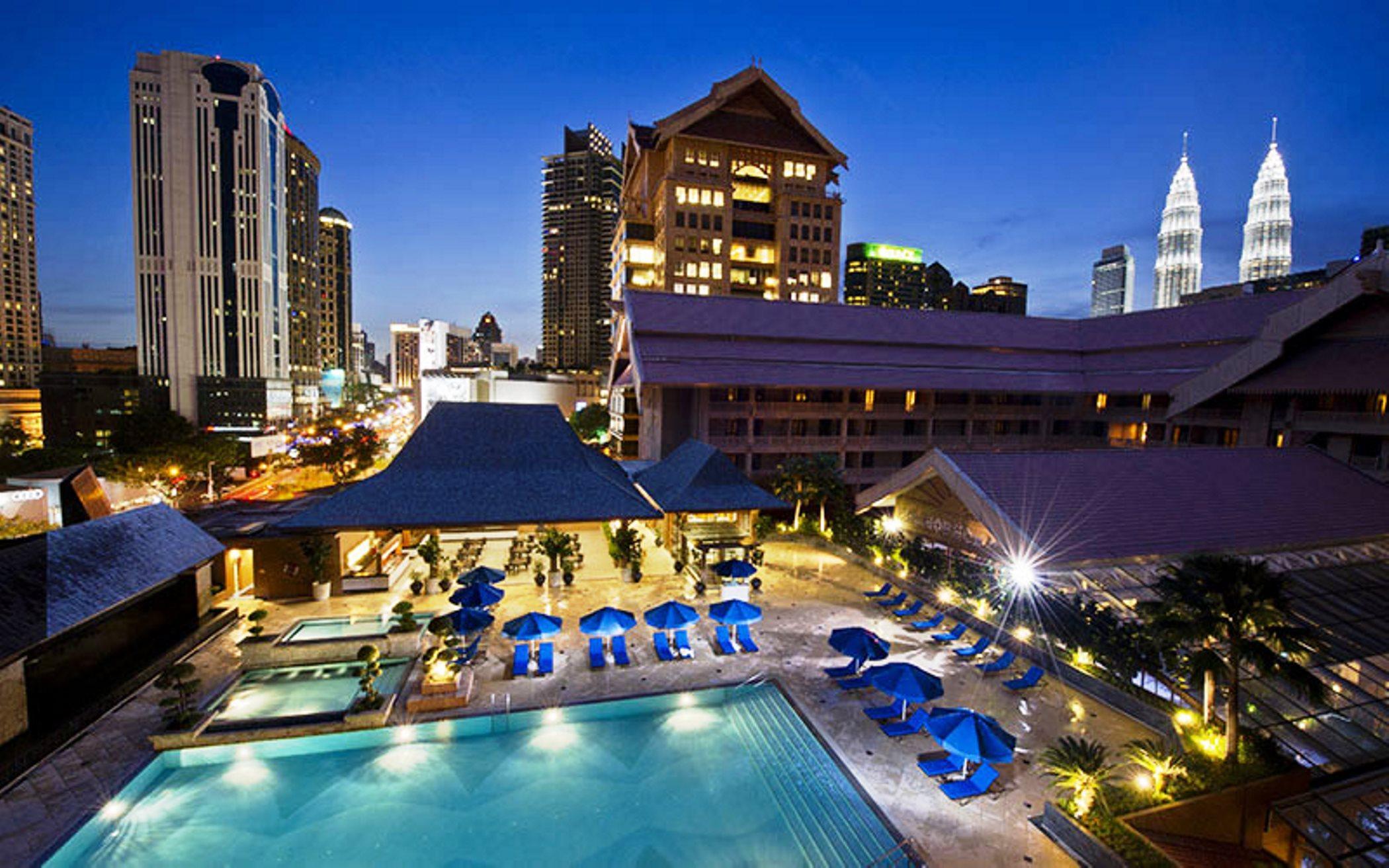 Royale Chulan Kuala Lumpur Hotel Exterior foto The hotel's pool